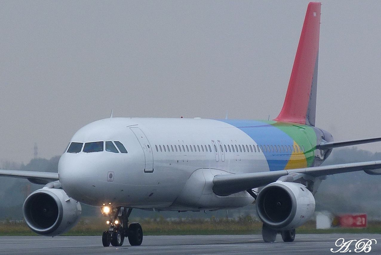 [06/11/2011] Airbus A320 (TS-INN) Eritrean Airlines  1111080759571373939023320
