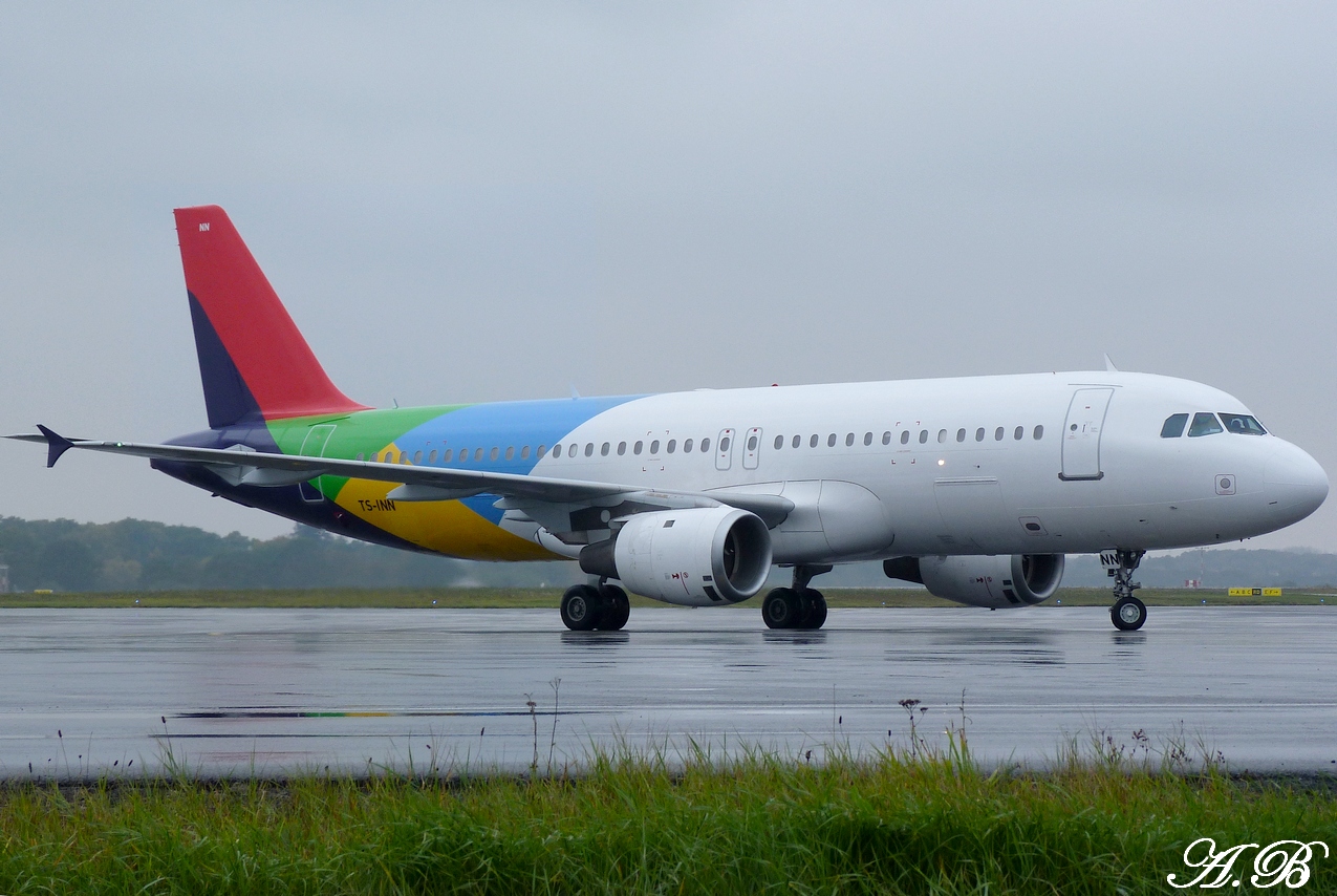 [06/11/2011] Airbus A320 (TS-INN) Eritrean Airlines  1111080759581373939023321