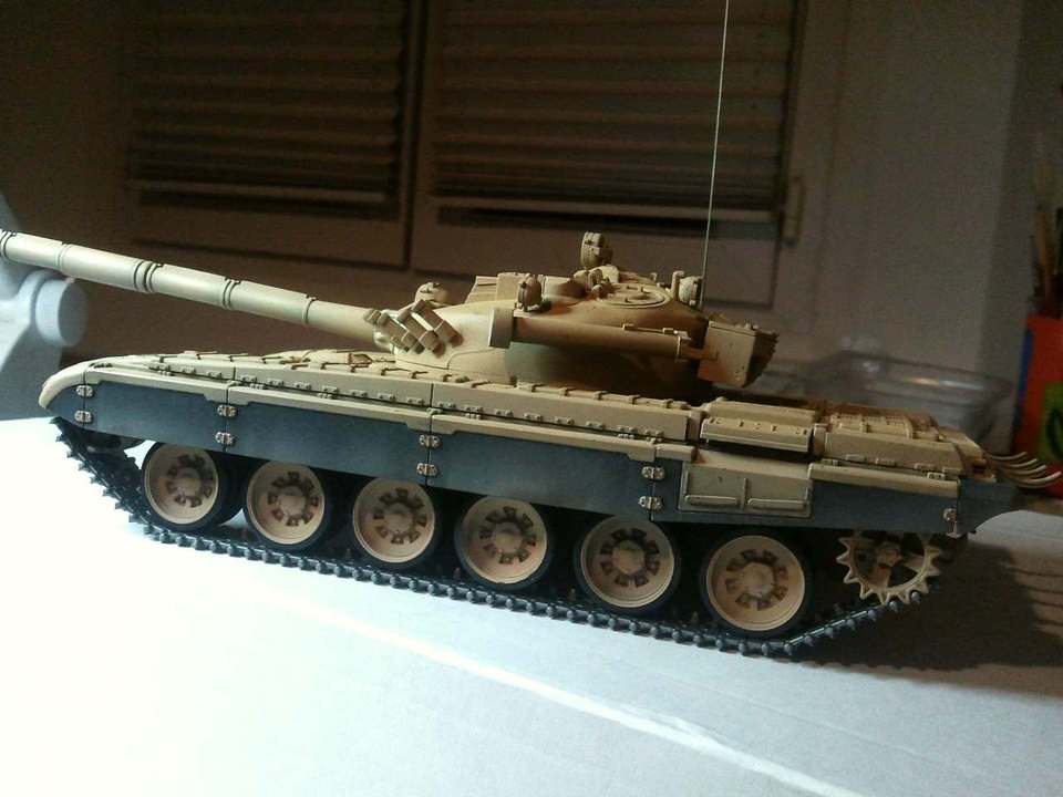 T-72 IRAK   Zvevda  finitions en cours 111112064615972879041365