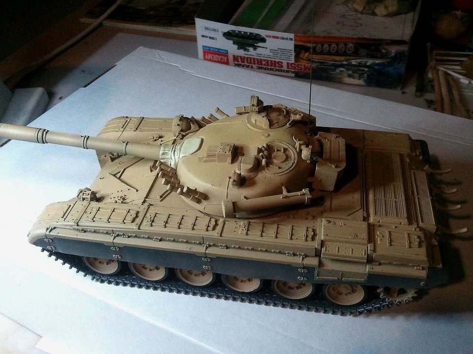 T-72 IRAK   Zvevda  finitions en cours 111112064615972879041366