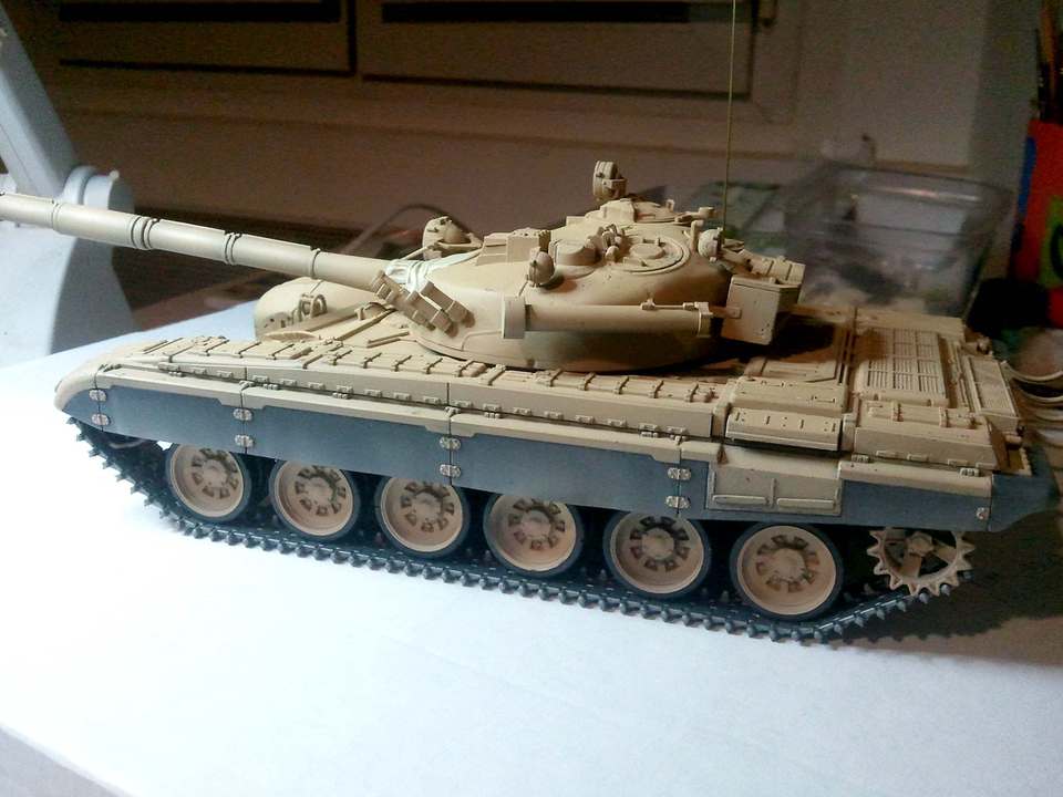 T-72 IRAK   Zvevda  finitions en cours 111112064715972879041369