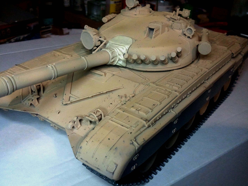 T-72 IRAK   Zvevda  finitions en cours 111112071903972879041580