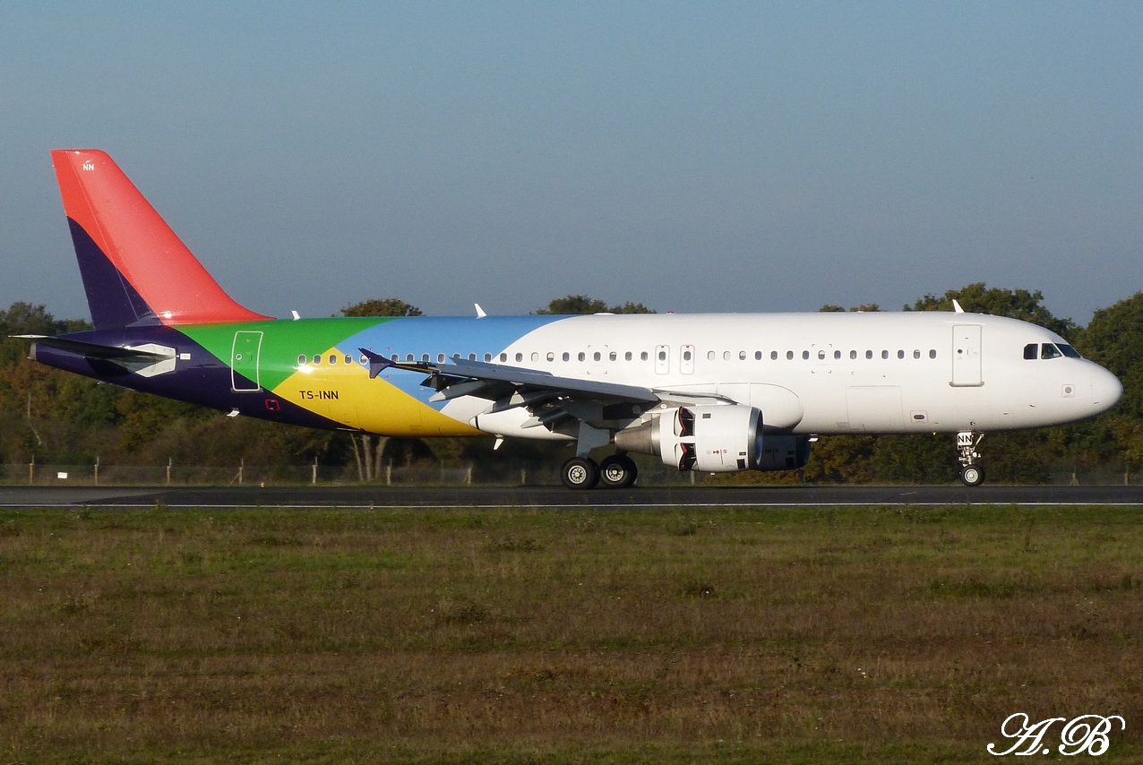 [06/11/2011] Airbus A320 (TS-INN) Eritrean Airlines 1111140832291373939050010