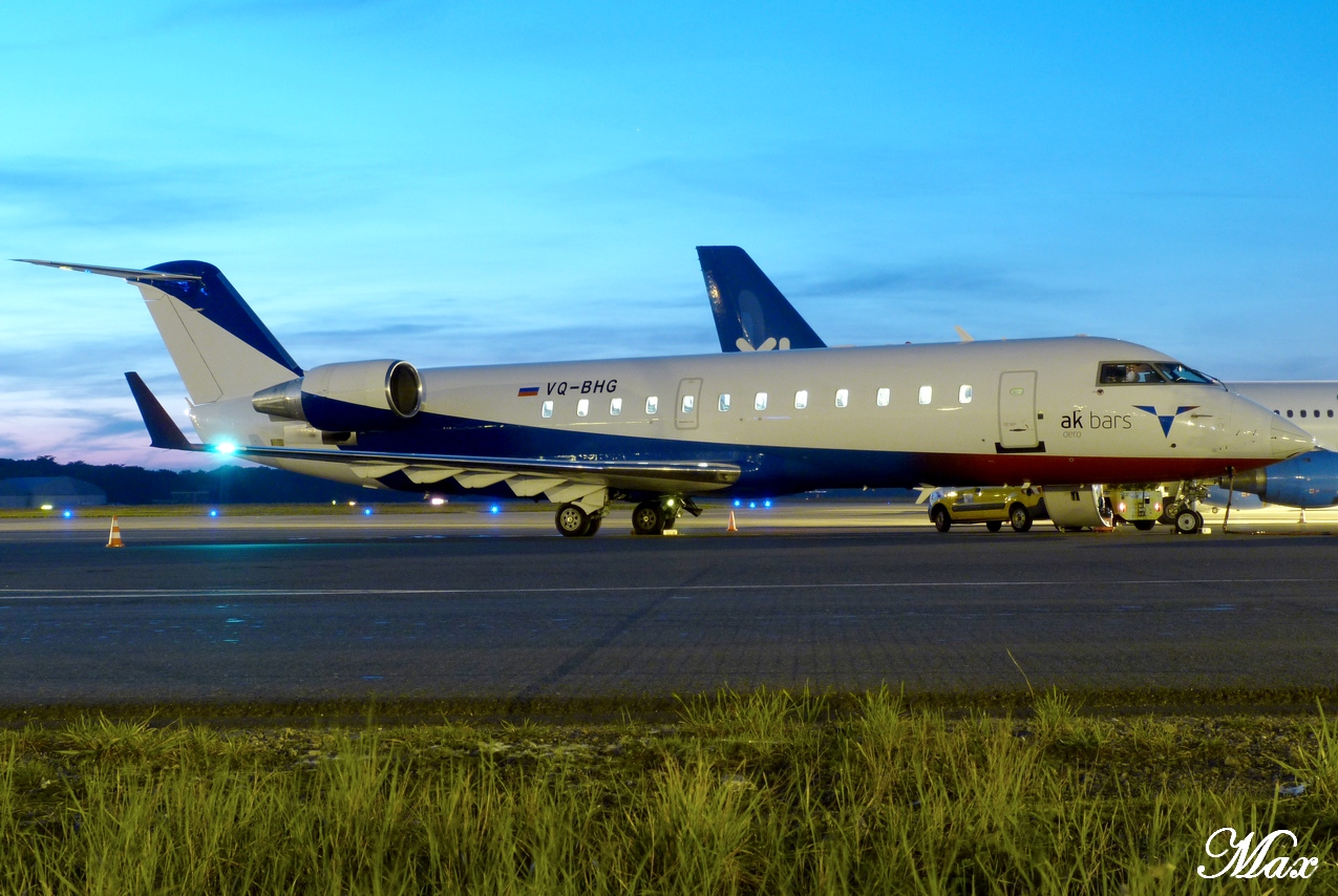 [14/11/2011] Bombardier CRJ200 (VQ-BHG) Ak Bars Aero 1111140923301373939050321