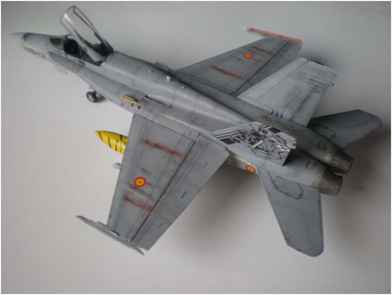 EF-18A Hornet (Espagne) - Academy - 1/72. 111124113029585299091174